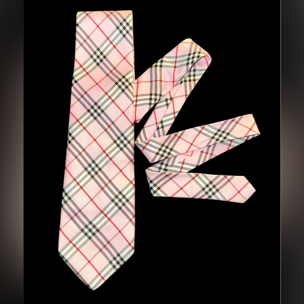 2024 New Classic Cut Burberry Check Silk Tie - Colour: Soft Pink/Black/White/Red